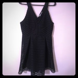 Forever 21. Black Dress